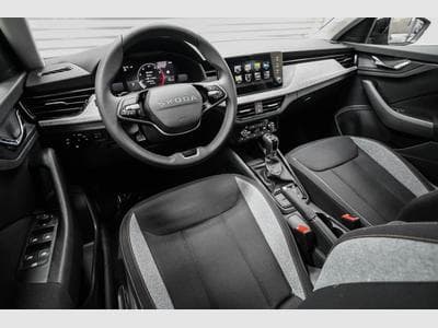 Skoda Scala 1,0 TSI DSG (2025) - Foto 6