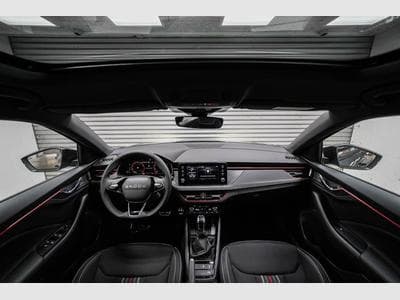 Skoda Scala 1,0 TSI DSG (2025) - Foto 5