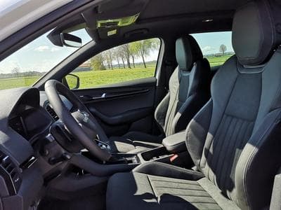 Skoda Karoq Sportline (2025) - Foto 9