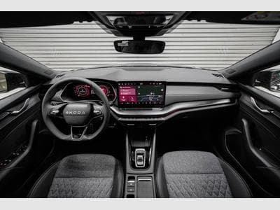 Skoda Octavia Kombi 1,5 eTSI (2025) - Foto 5