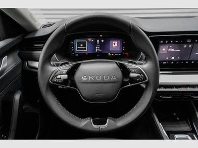 Skoda Octavia Kombi 1,5 eTSI (2026) - Foto 8