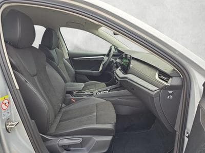 Skoda Octavia 2.0 TDI 110 kW Selection (2025) - Foto 10