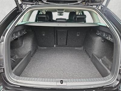 Skoda Octavia 2.0 TDI 110 kW Selection (2025) - Foto 14