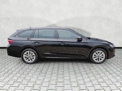 Skoda Octavia 2.0 TDI 110 kW Selection (2025) - Foto 8