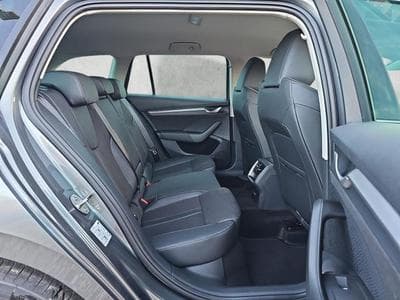 Skoda Octavia 2.0 TDI 110 kW Selection (2025) - Photo 13