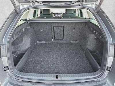 Skoda Octavia 2.0 TDI 110 kW Selection (2025) - Photo 14