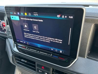 VW Crafter 35 2.0 TDI (2026) - Photo 13