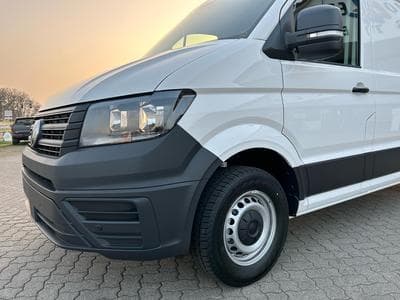 VW Crafter 35 2.0 TDI (2026) - Photo 2