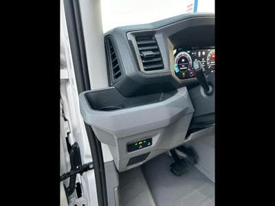 VW Crafter 35 2.0 TDI (2026) - Photo 4