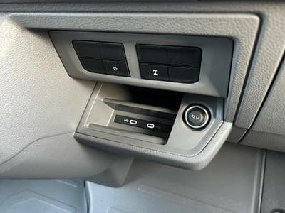 VW Crafter 35 2.0 TDI (2026) - Photo 9