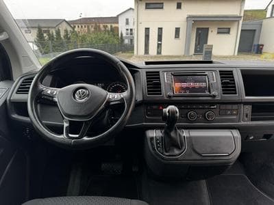 VW Multivan (2018) - Foto 1