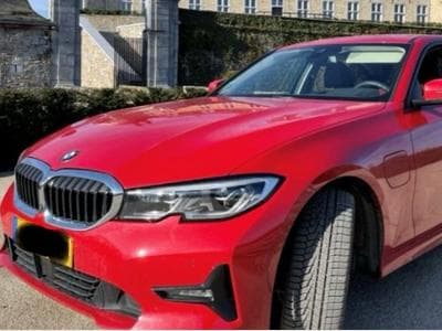 BMW 330 330e Advantage (2019) - Photo 1