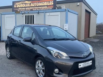 Toyota Yaris 1.5 Hybrid Automatique 1-prop (2012) - Foto 1