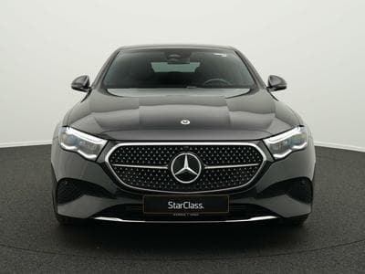 Mercedes E 220 d Avantgarde Digital+AHK+Airmatic (2024) - Photo 2
