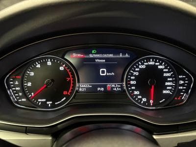 Audi A4 Avant 35 TFSI - 150cv S-tronic 7 (2022) - Photo 9