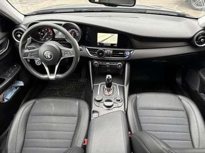 Alfa-Romeo Giulia 2.2 TURBO DIESEL - 150PS - AUTOMATIQUE - VENTE PRI (2018) - Foto 12