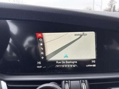 Alfa-Romeo Giulia 2.2 TURBO DIESEL - 150PS - AUTOMATIQUE - VENTE PRI (2018) - Foto 13