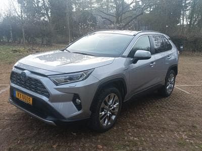 Toyota Rav 4 AWD e-CVT Premium Plus LHD (2022) - Foto 1