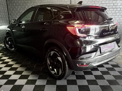 Renault Captur 1.3 TCE 160 CV TECHNO **Caméra** Sièges Chauff.** ACC ** (2025) - Foto 4