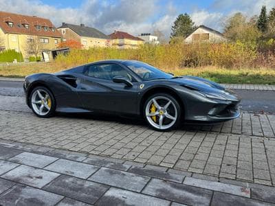 Ferrari F8 Spider (2023) - Photo 1