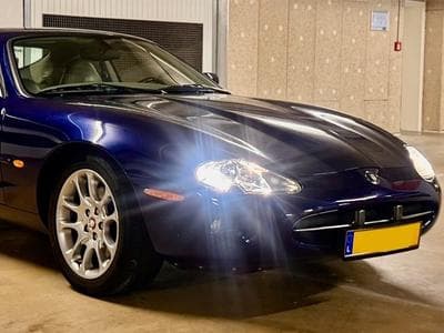 Jaguar XK8 (2000) - Foto 1