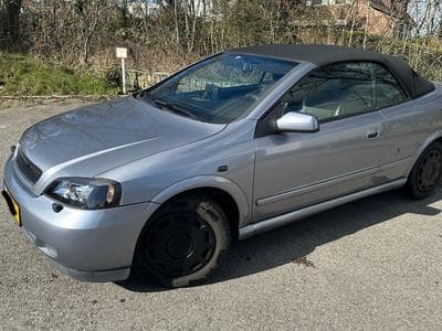 Opel Astra (2004) - Foto 1