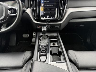 Volvo XC60 T5 R Design / Essence (2020) - Photo 11
