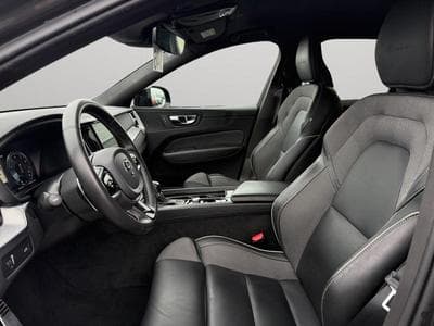 Volvo XC60 T5 R Design / Essence (2020) - Foto 9