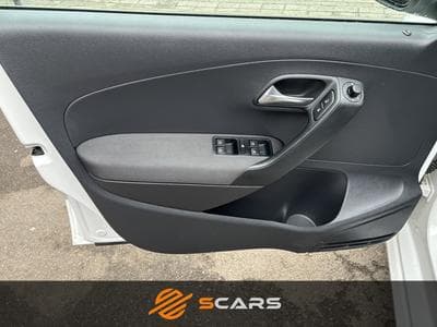 VW Polo 1.6 Tdi Bluemotion (2011) - Photo 11