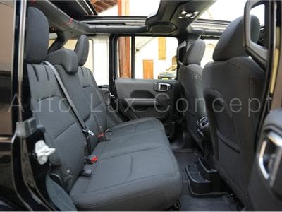 Jeep Wrangler Unlimited Sahara 2.0 4xe PHEV 380 ch 4WD AT8 (2022) - Photo 10