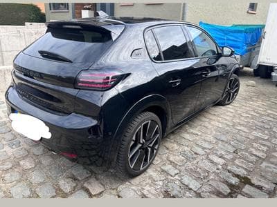 Peugeot 308 GT Line (2024) - Photo 1