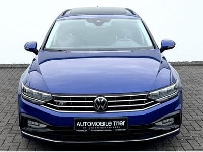VW Passat Passat Variant 2.0 TDI R line /Led/Pano/App/ (2022) - Foto 2