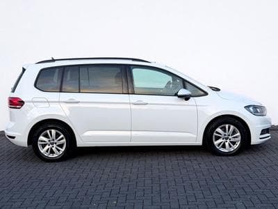 VW Touran Touran 2.0 TDI DSG /NAVI/CAM/MASSAGE/GARANTIE/ (2024) - Photo 4
