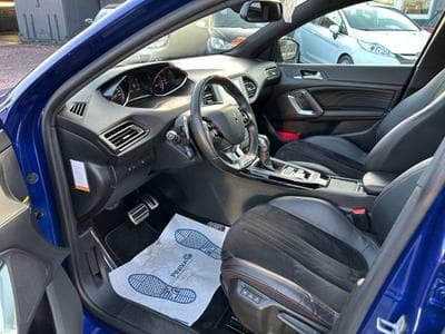 Peugeot 308 308 GT Lim. *Automatik*Navi*Kamera*LED*Panorama* (2016) - Photo 7
