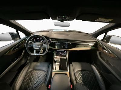 Audi SQ7 TDI+Quattro+7Sitze+Pano+AHK+TipTronic (2020) - Photo 2