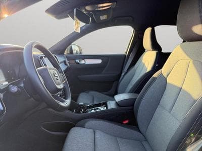 Volvo XC40 B3 Plus Dark / Essence (2024) - Foto 10