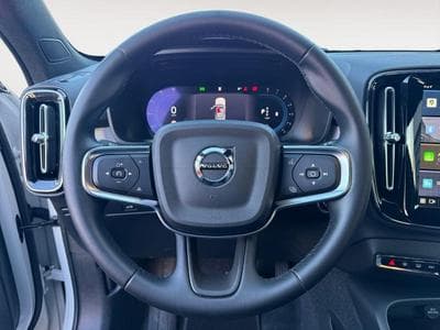 Volvo XC40 B3 Plus Dark / Essence (2024) - Photo 12