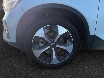 Volvo XC40 B3 Plus Dark / Essence (2024) - Foto 14