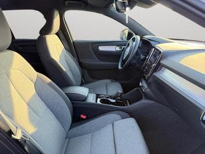 Volvo XC40 B3 Plus Dark / Essence (2024) - Photo 15