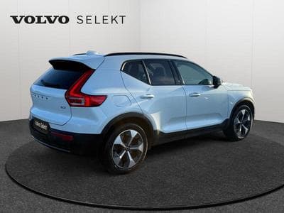 Volvo XC40 B3 Plus Dark / Essence (2024) - Foto 2