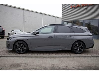Peugeot 308 308 SW BlueHDi 130 EAT8 GT ACC AHK Focal Pano. 360 (2023) - Photo 2
