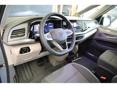 VW T7 Life LONG (2025) - Photo 11