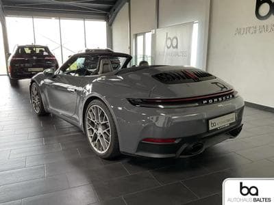 Porsche 911 (2025) - Foto 4