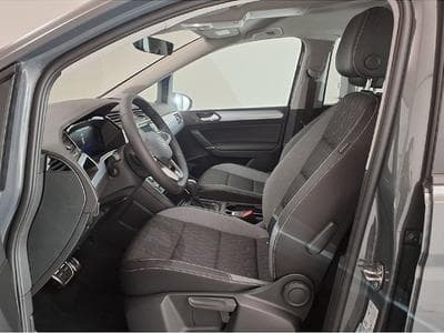 VW Touran (2025) - Foto 9