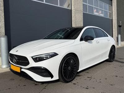 Mercedes A 220 AMG Line, Multibeam, Panorama, MBUX (2024) - Photo 1
