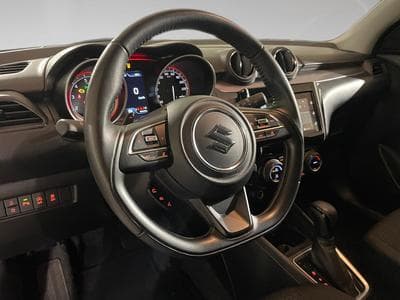 Suzuki Swift 1.2 GLX (2024) - Photo 8