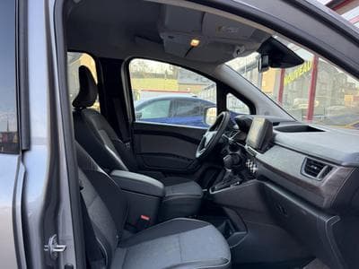 Renault Kangoo 1.3 TCe 130 EDC TECHNO AHK CAMERA LED NAVI 5 SITZE 1 HAND (2025) - Foto 5