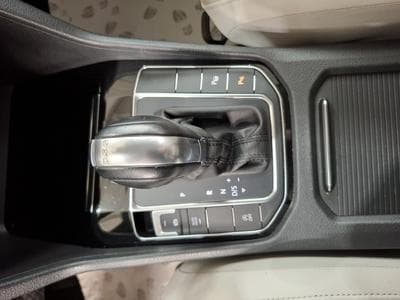 VW Golf 1.4TSI DSG Highline BlueMotion,1Hand,NAVI,CAMERA,PDC,LEDER,L (2015) - Foto 15