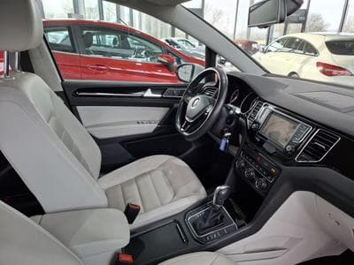 VW Golf 1.4TSI DSG Highline BlueMotion,1Hand,NAVI,CAMERA,PDC,LEDER,L (2015) - Foto 5