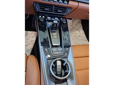 Porsche 911 FACELIFT CARRERA CABRIO PACK CHRONO BOSE CUIR NAVI 1 HAND 36 (2025) - Foto 10